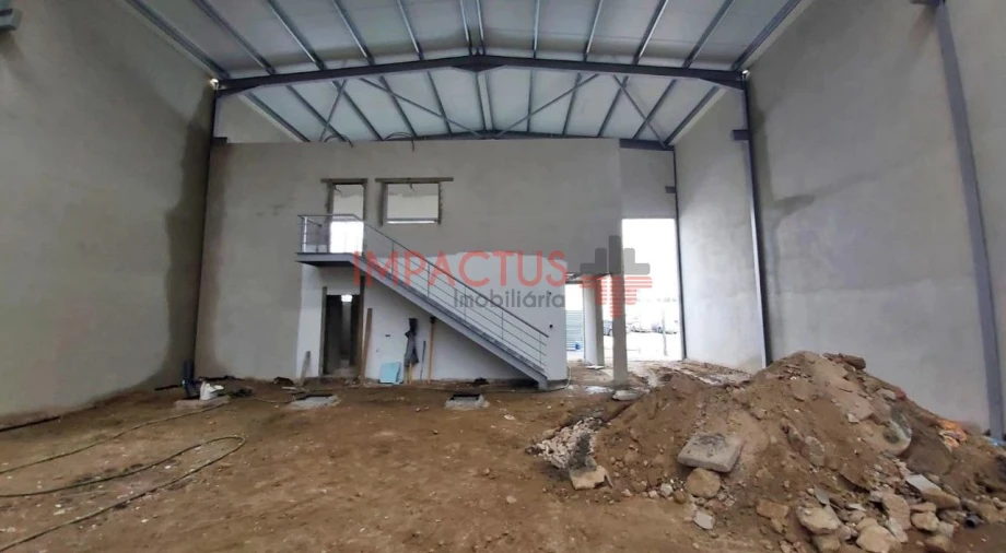 Loja para Arrendamento em Muro Foto 3