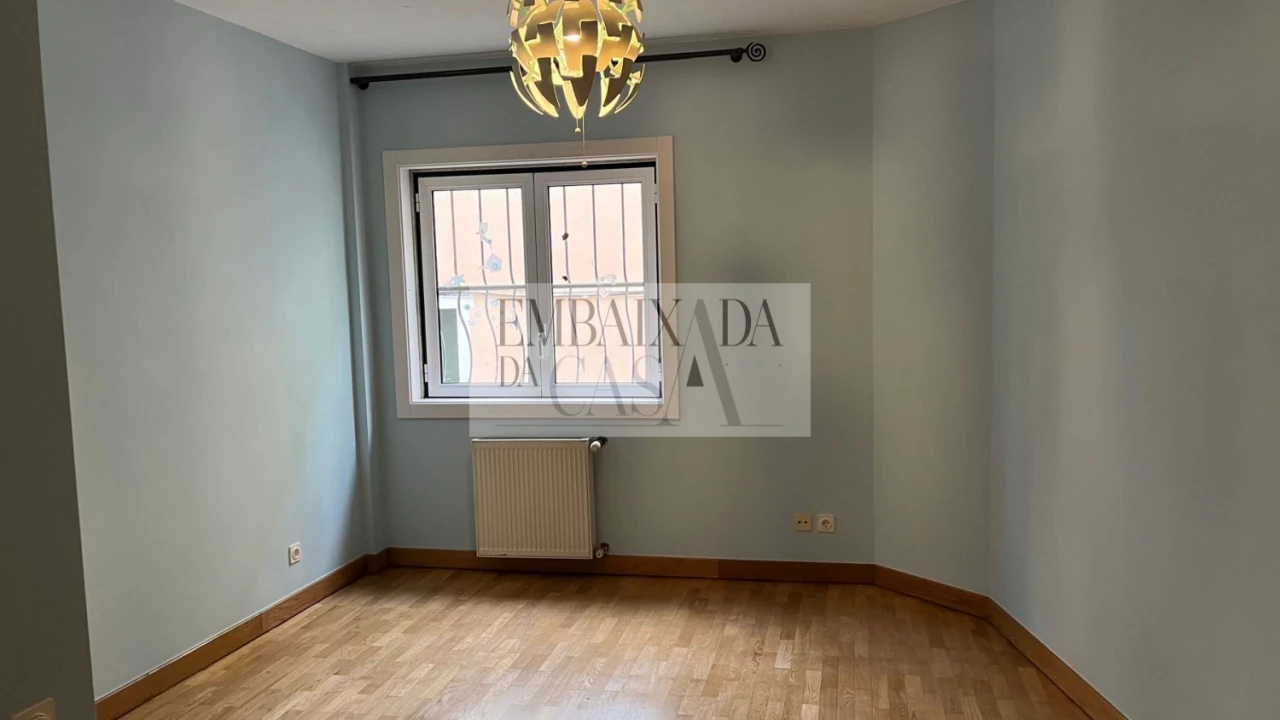 Apartamento T2 para Venda em Misericórdia Foto 12