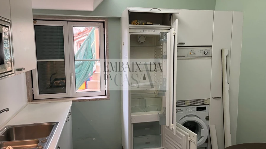 Apartamento T2 para Venda em Misericórdia Foto 5