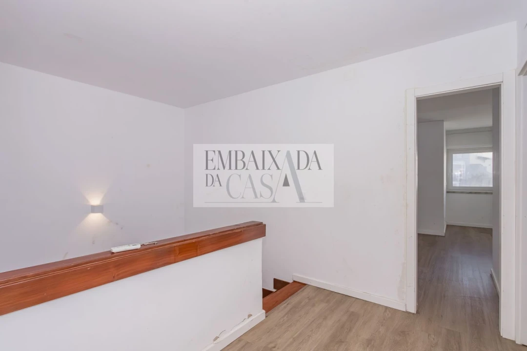 Moradia T3 para Venda em Carcavelos e Parede Foto 17