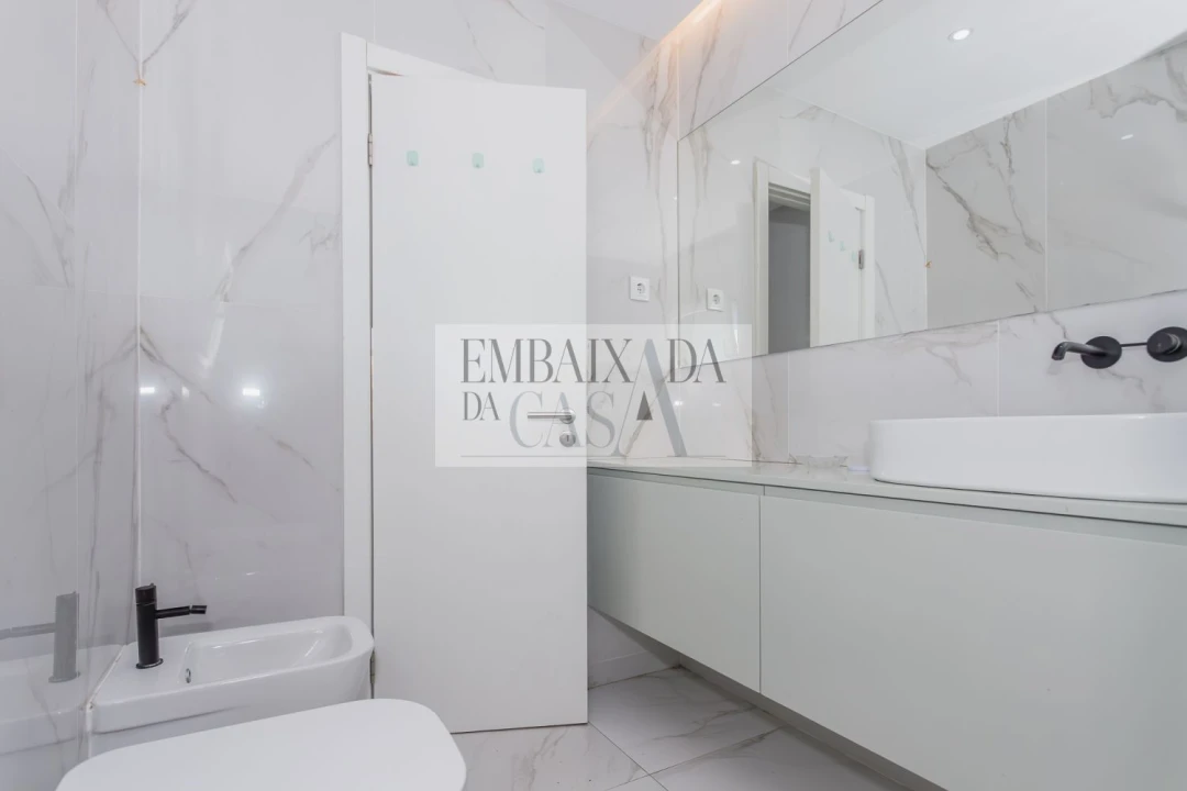 Moradia T3 para Venda em Carcavelos e Parede Foto 25