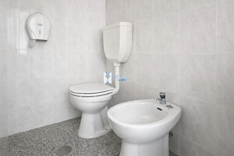 Loja para Arrendamento em Bougado (São Martinho e Santiago) Foto 5