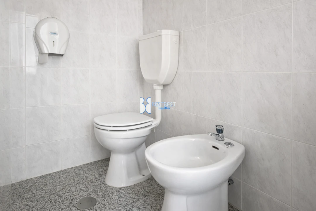 Loja para Arrendamento em Bougado (São Martinho e Santiago) Foto 5