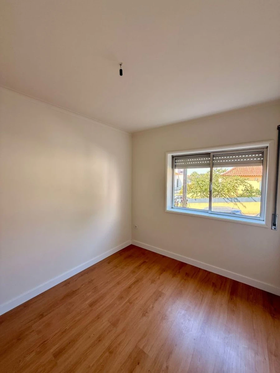 Apartamento T3 para Venda em Canelas Foto 9