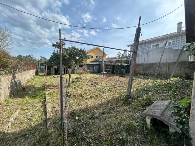 Moradia T4 para Venda em Madalena Foto 24