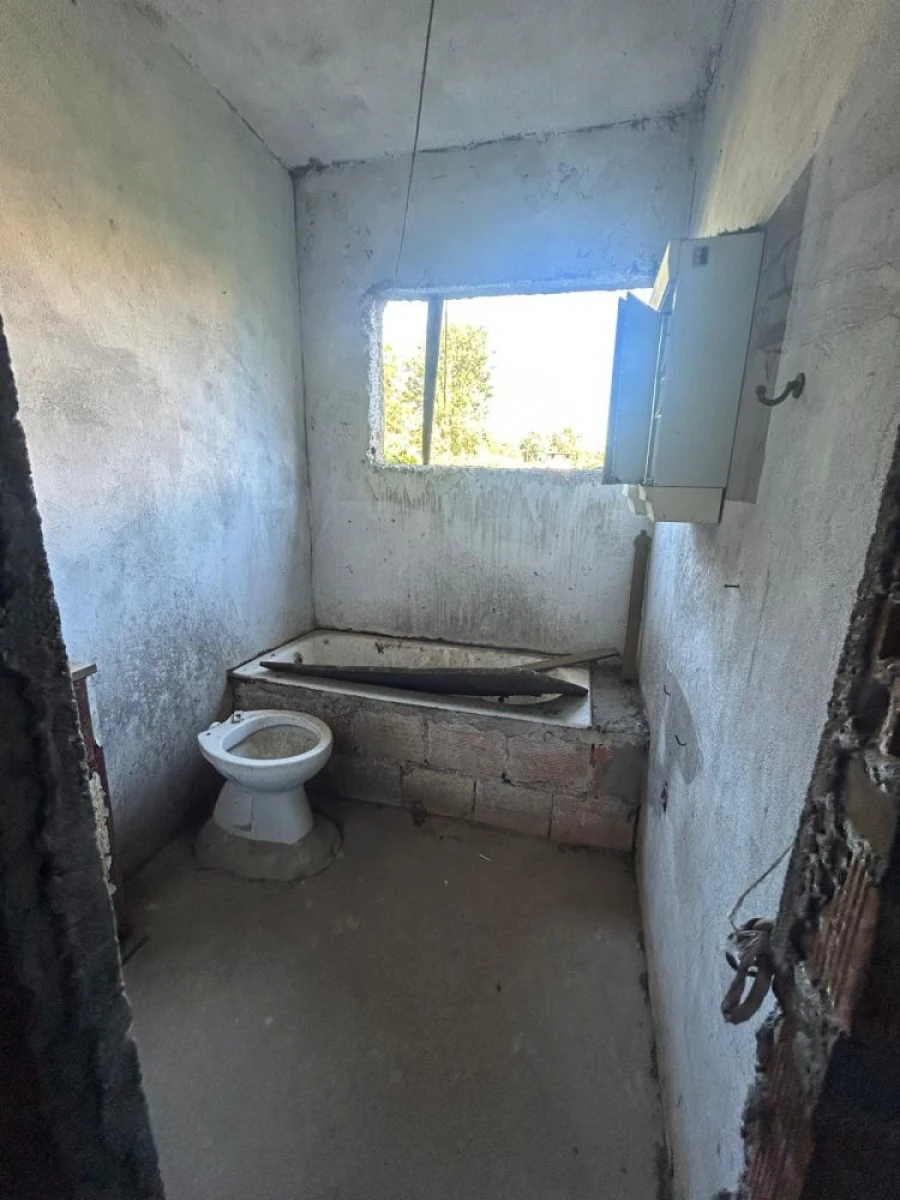 Moradia T4 para Venda em Madalena Foto 31