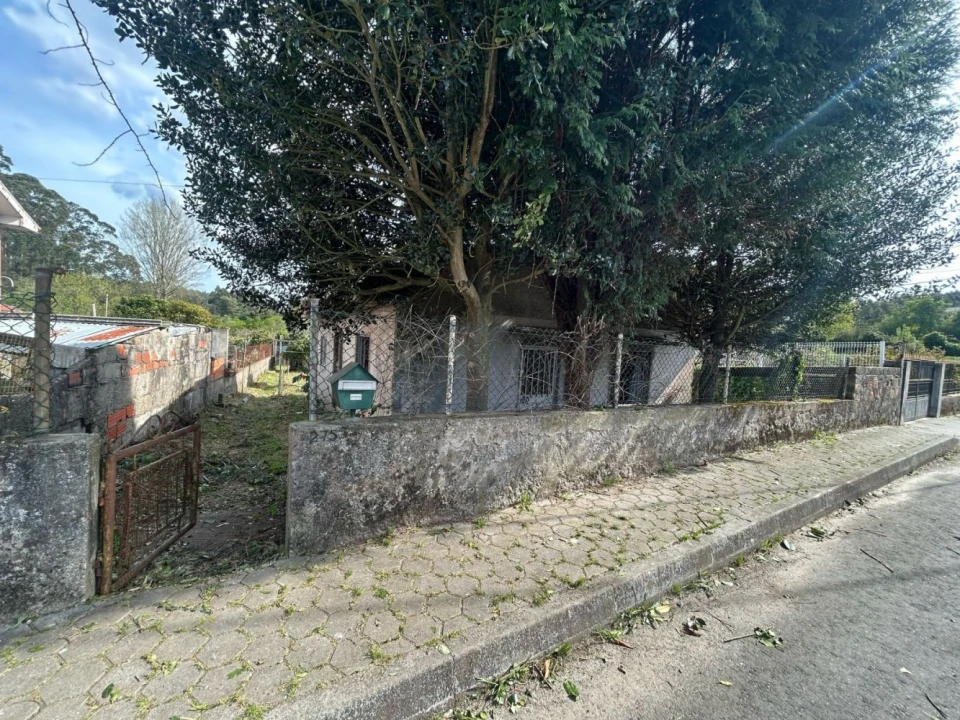 Moradia T4 para Venda em Madalena Foto 36