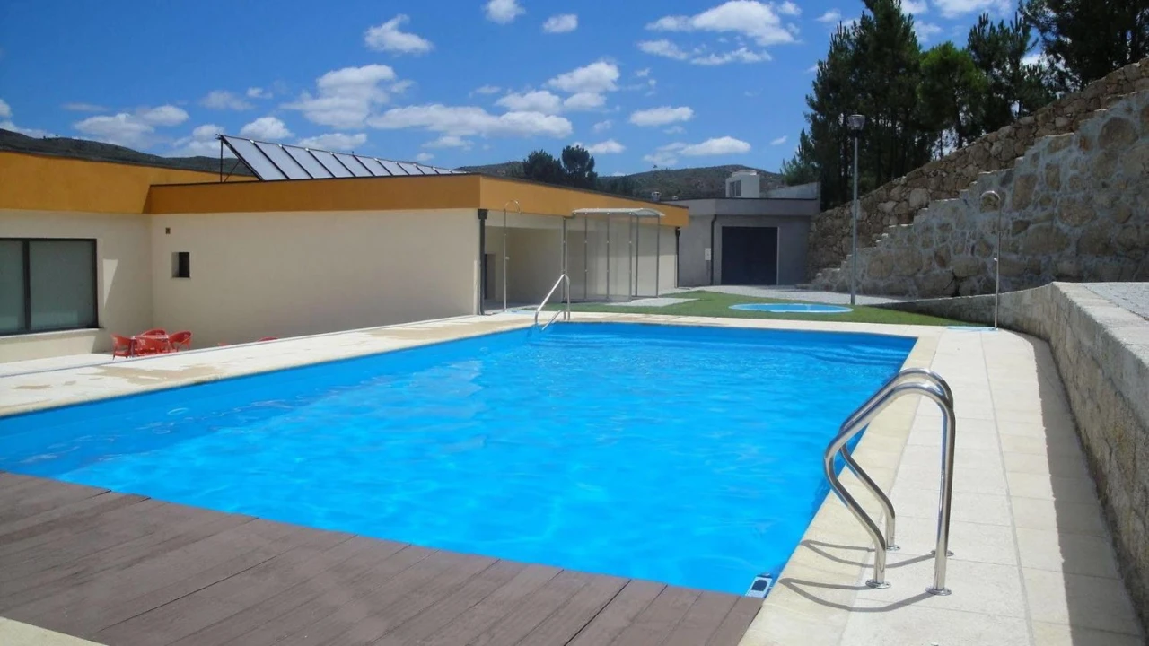 Loja para Venda em Sequeiros e Gradiz Foto 14