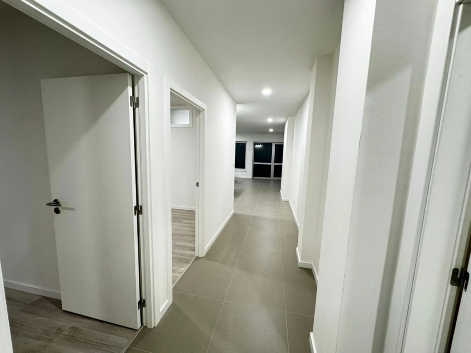 Apartamento T3 para Venda em Mafamude e Vilar do Paraíso Foto 3