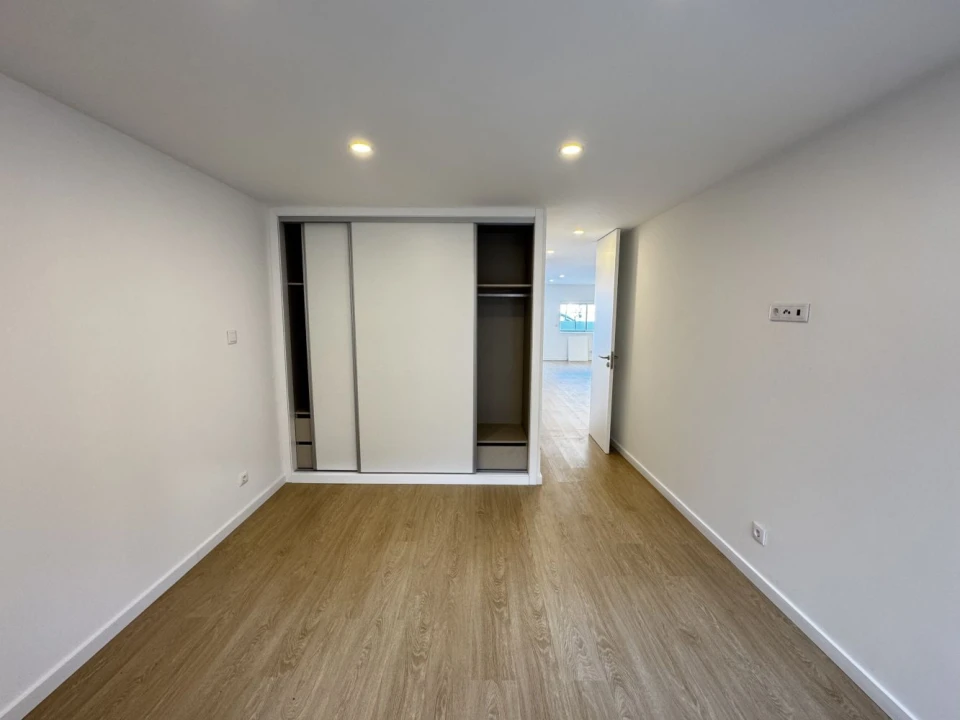 Apartamento T2 para Venda em Custóias, Leça do Balio e Guifões Foto 10