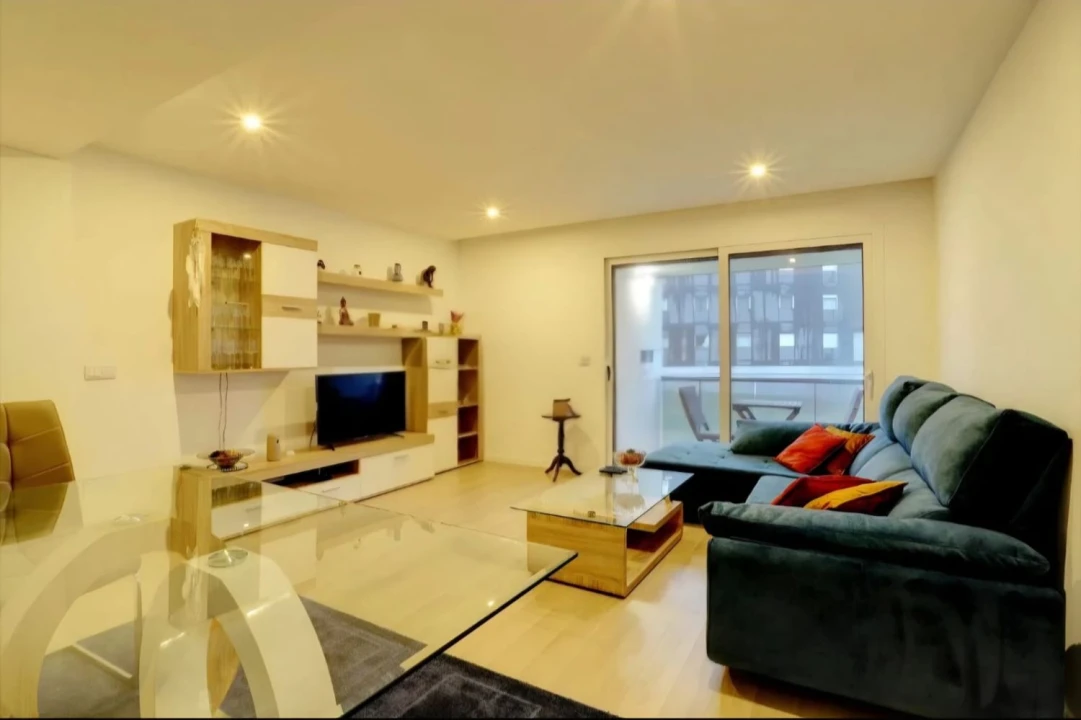 Apartamento T2 para Venda em Cidade da Maia Foto 1