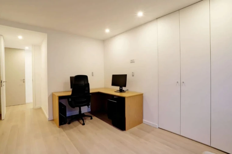 Apartamento T2 para Venda em Cidade da Maia Foto 16