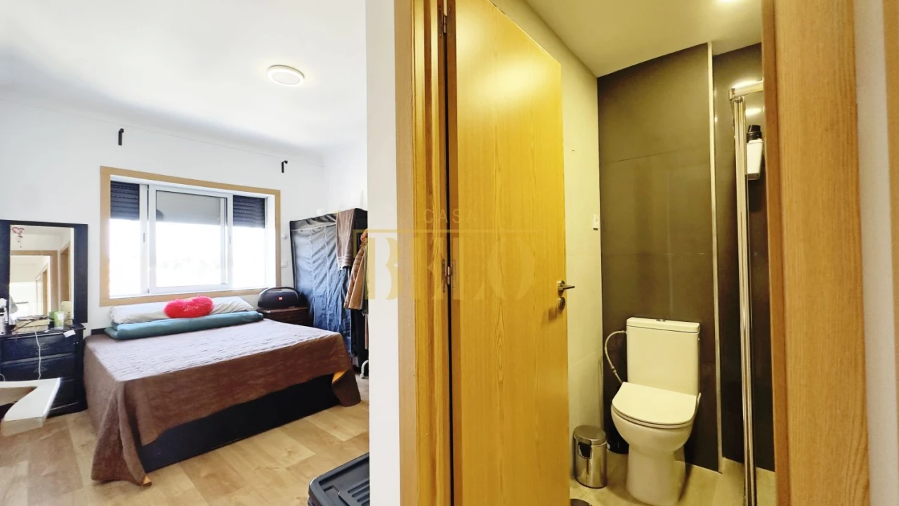 Moradia T8 para Venda em Milheiros Foto 41