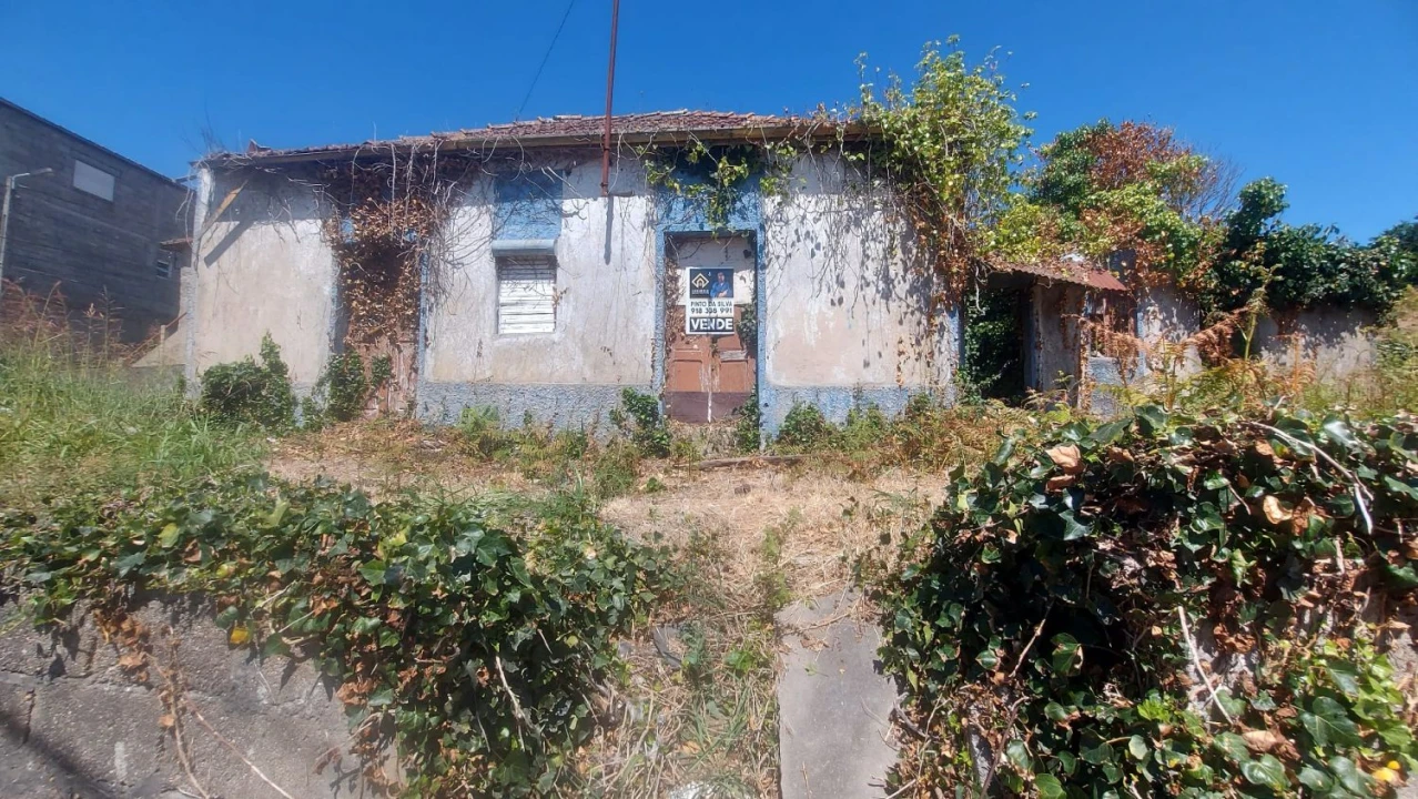 Terreno para Venda em Rebordosa Foto 2