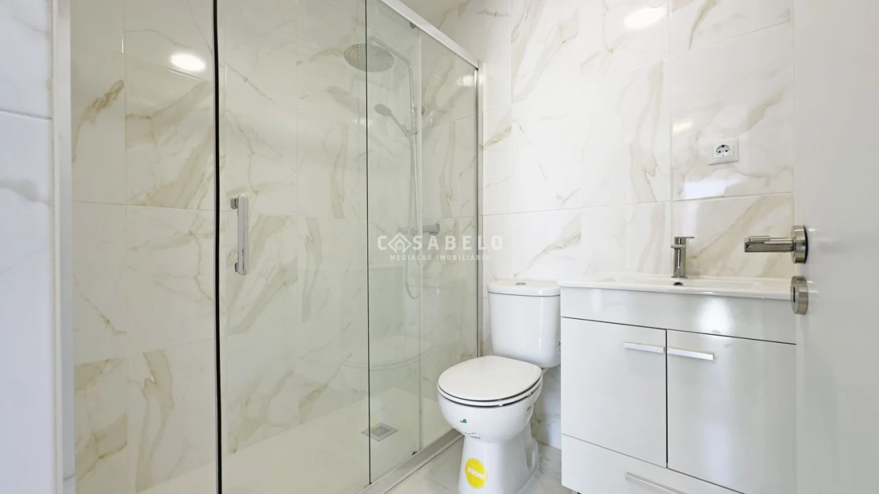 Moradia T2 para Venda em Paranhos Foto 9