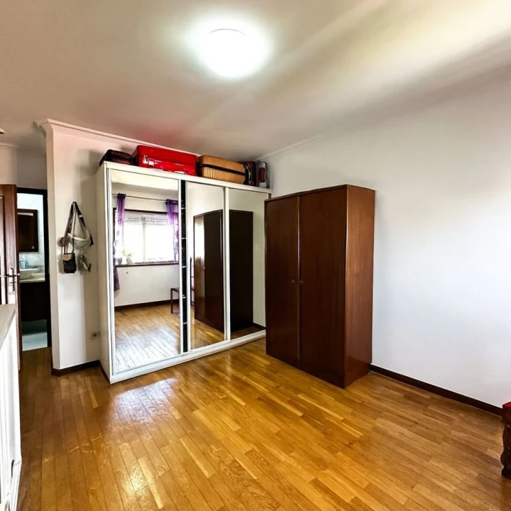 Moradia T4 para Venda em Cidade da Maia Foto 34