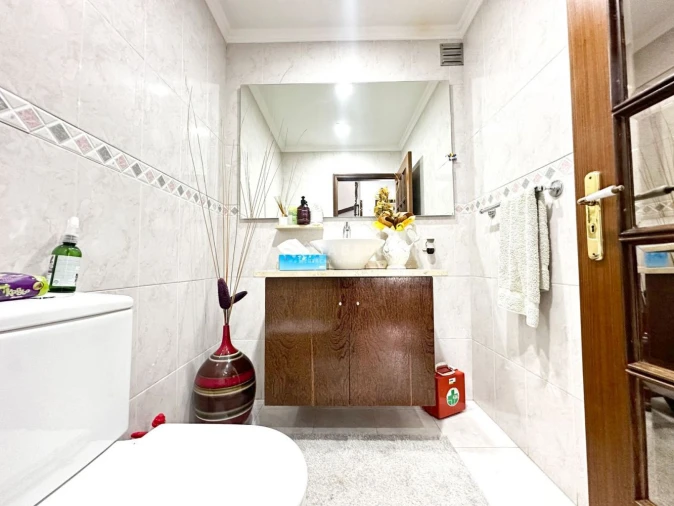 Moradia T4 para Venda em Cidade da Maia Foto 13