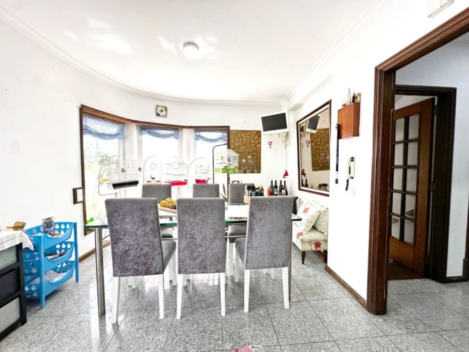 Moradia T4 para Venda em Cidade da Maia Foto 5