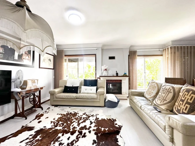 Moradia T4 para Venda em Cidade da Maia Foto 1