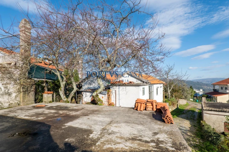 Moradia T2 para Venda em Santiago de Piães Foto 27