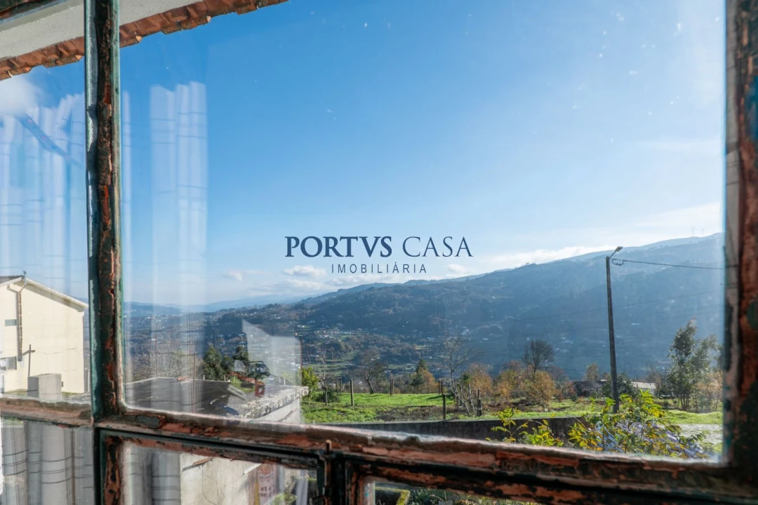 Moradia T2 para Venda em Santiago de Piães Foto 13