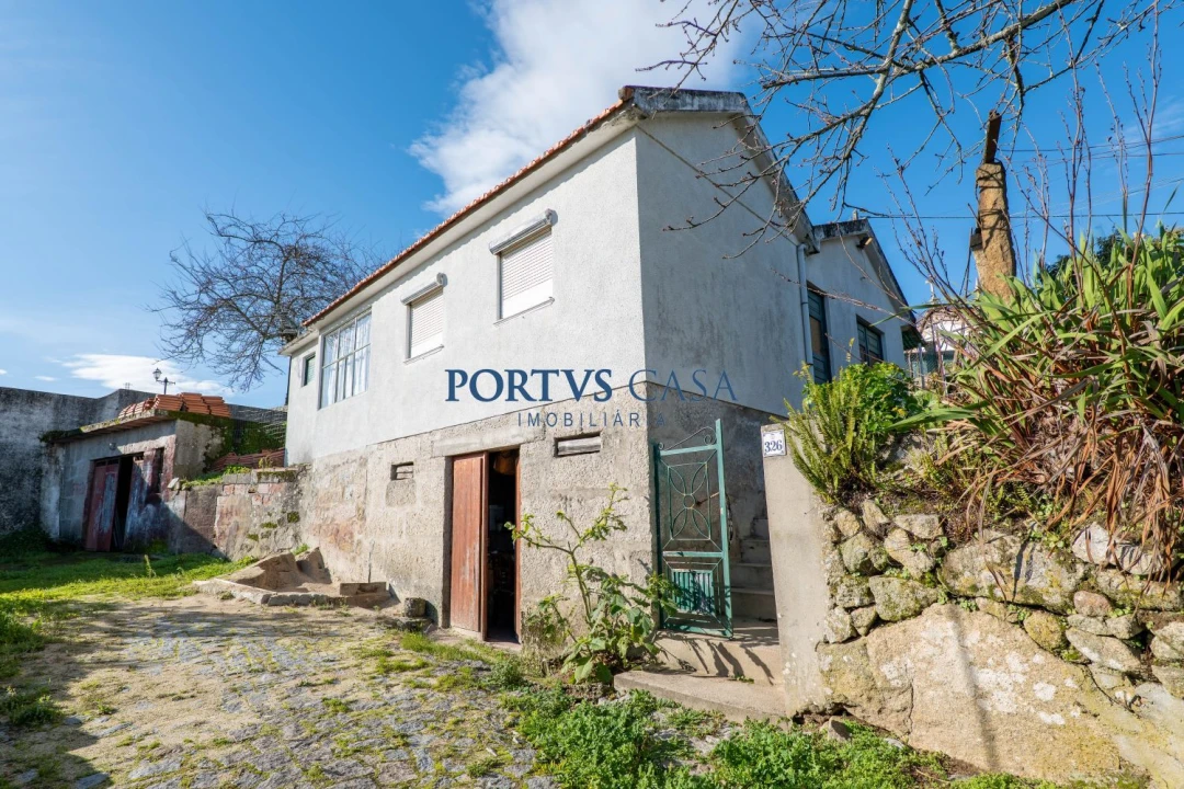 Moradia T2 para Venda em Santiago de Piães Foto 3
