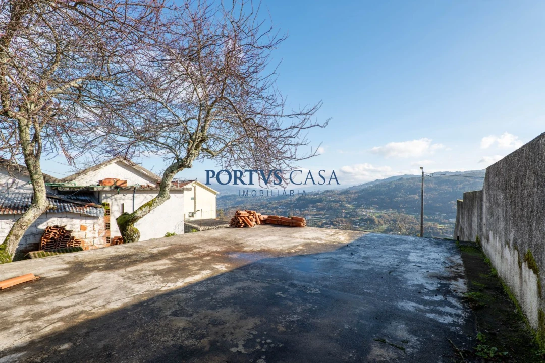 Moradia T2 para Venda em Santiago de Piães Foto 25