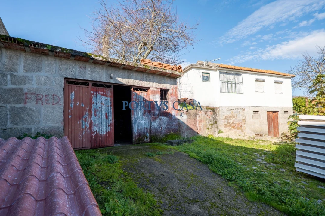 Moradia T2 para Venda em Santiago de Piães Foto 29