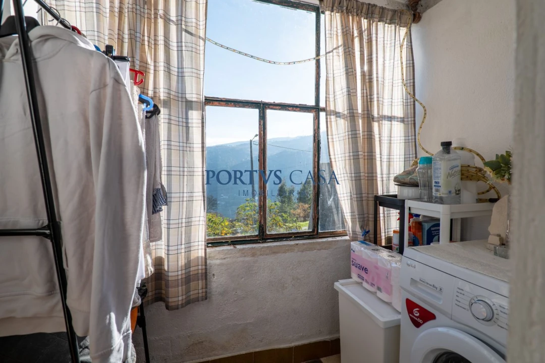 Moradia T2 para Venda em Santiago de Piães Foto 12