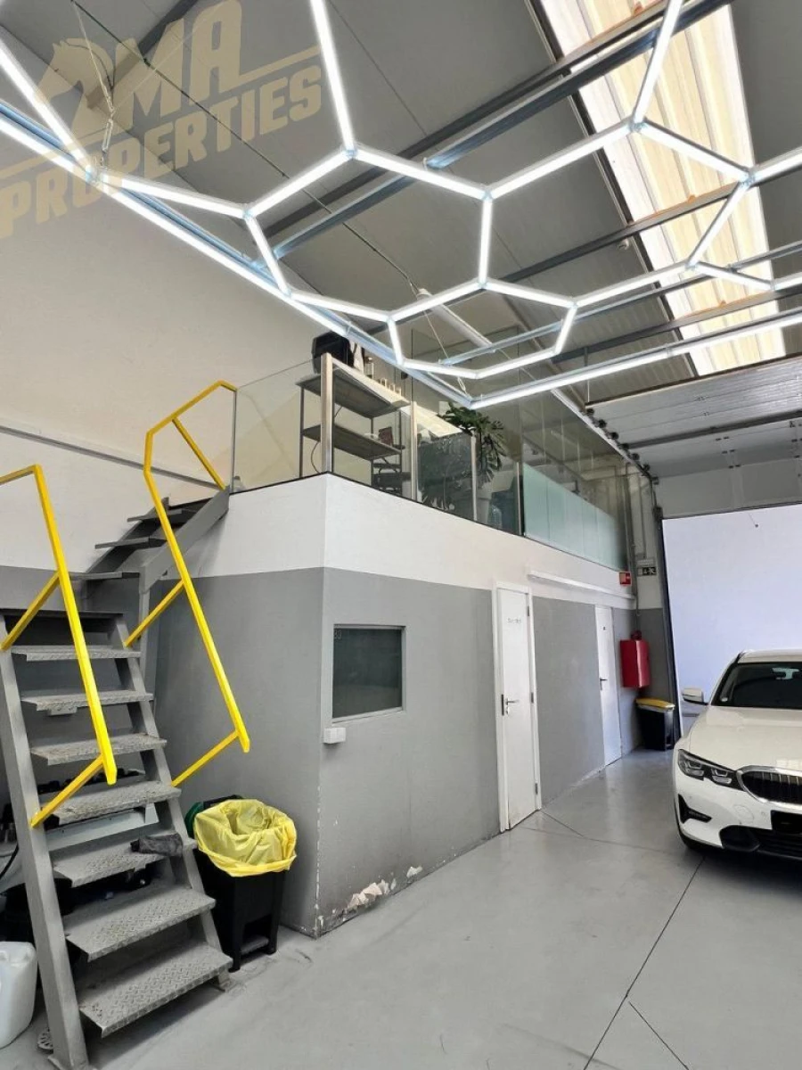 Loja para Trespasse em Loures Foto 1