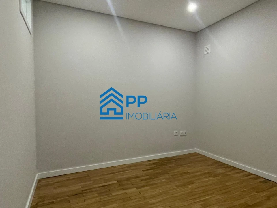 Apartamento T2 para Venda em São Mamede de Infesta e Senhora da Hora Foto 40