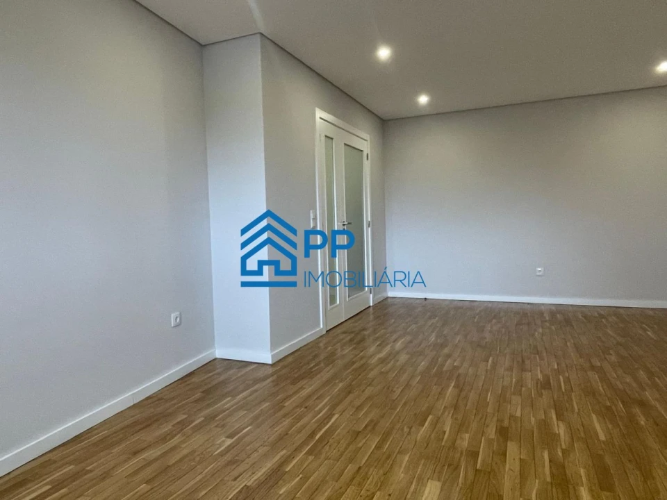 Apartamento T2 para Venda em São Mamede de Infesta e Senhora da Hora Foto 4