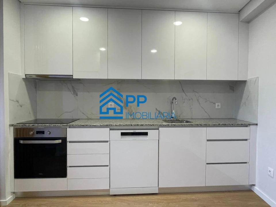 Apartamento T2 para Venda em São Mamede de Infesta e Senhora da Hora Foto 11