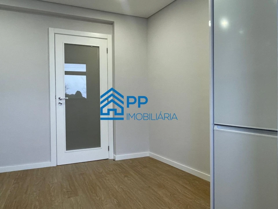 Apartamento T2 para Venda em São Mamede de Infesta e Senhora da Hora Foto 13