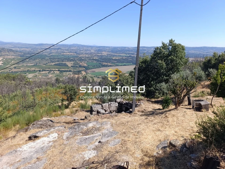 Quinta T1 para Venda em Orjais Foto 7