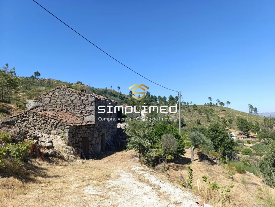 Quinta T1 para Venda em Orjais Foto 22