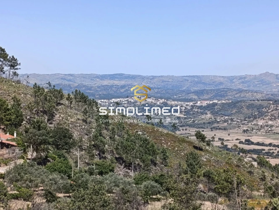 Quinta T1 para Venda em Orjais Foto 24