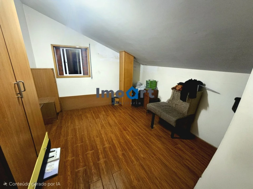 Moradia T3 para Venda em Argoncilhe Foto 45