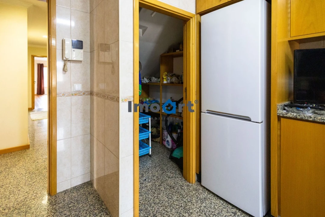 Moradia T3 para Venda em Argoncilhe Foto 16