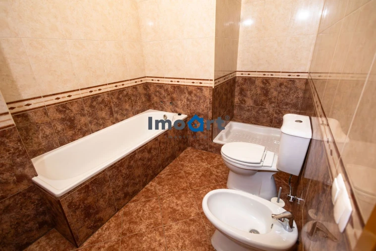 Moradia T3 para Venda em Argoncilhe Foto 42