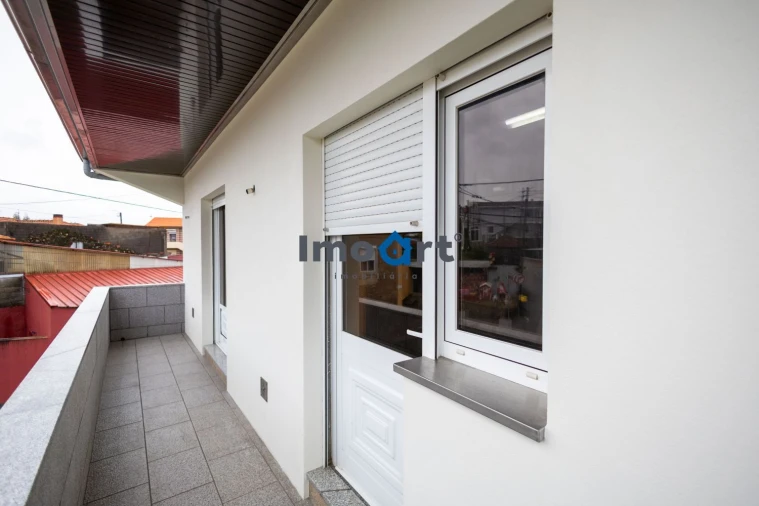 Moradia T3 para Venda em Argoncilhe Foto 15