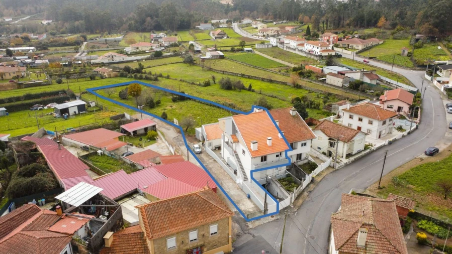 Moradia T3 para Venda em Argoncilhe Foto 64