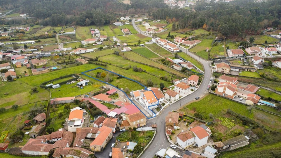 Moradia T3 para Venda em Argoncilhe Foto 63