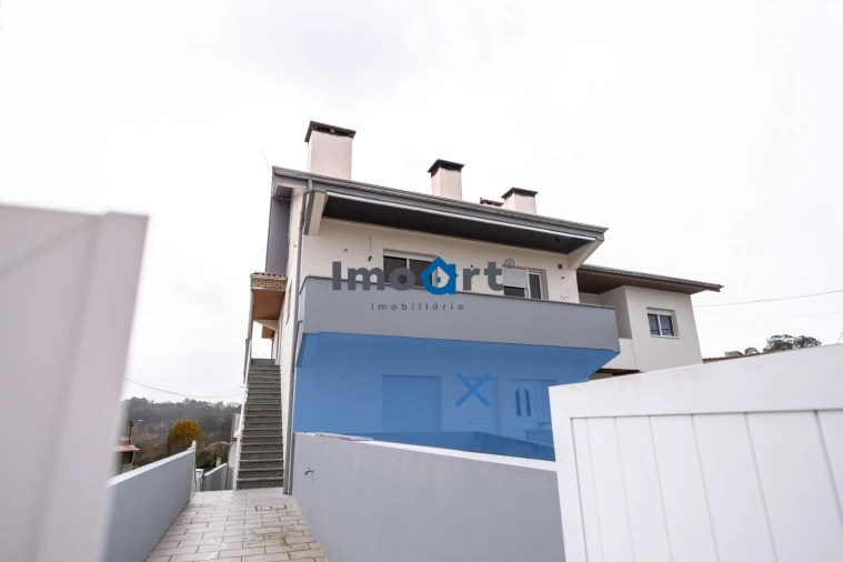 Moradia T3 para Venda em Argoncilhe Foto 50