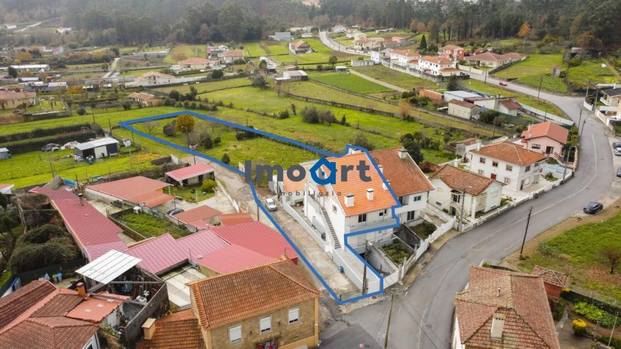 Moradia T3 para Venda em Argoncilhe Foto 56