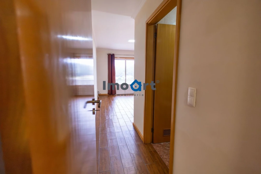 Moradia T3 para Venda em Argoncilhe Foto 31