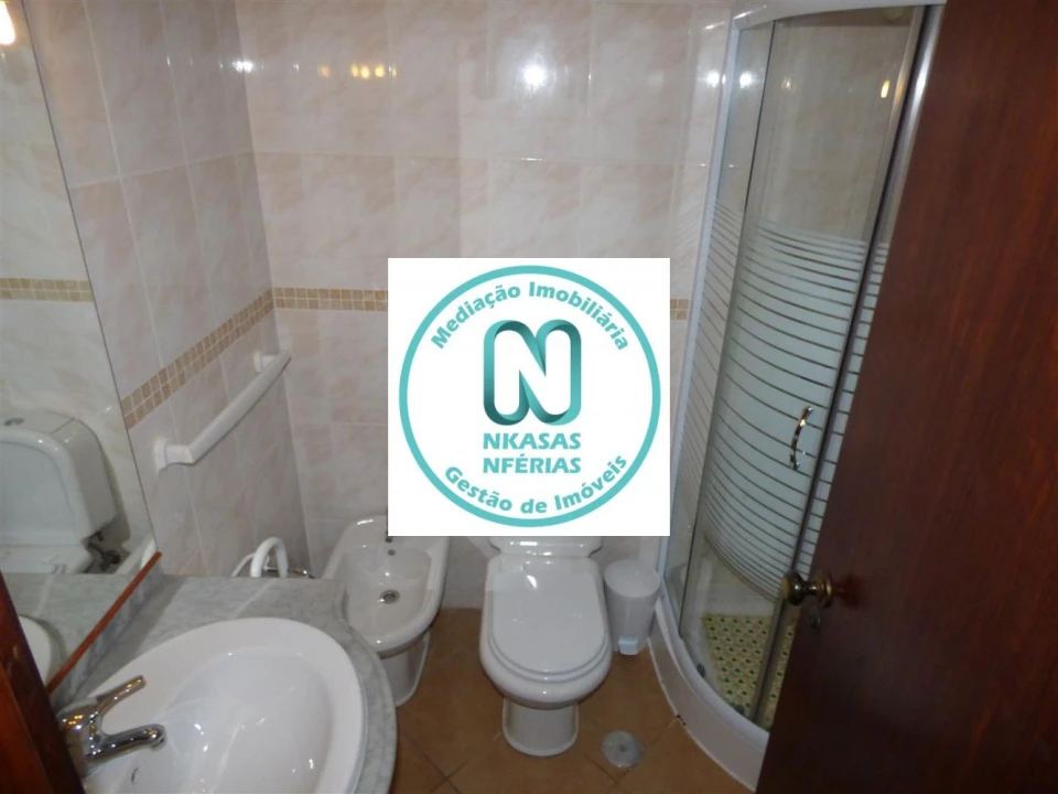 Apartamento T1 para Venda em Portimão Foto 13