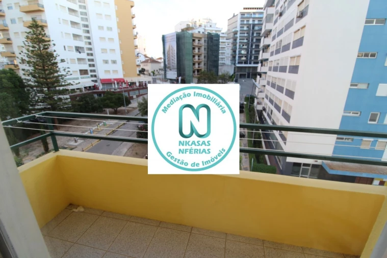 Apartamento T1 para Venda em Portimão Foto 3