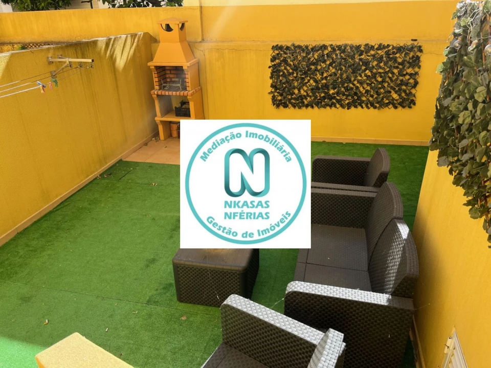 Apartamento T1 para Venda em Portimão Foto 1