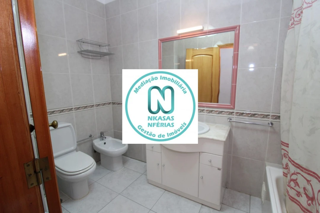 Apartamento T1 para Venda em Portimão Foto 12